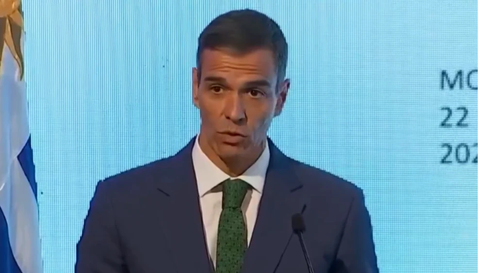 'No to war,' Spanish PM tells Trump